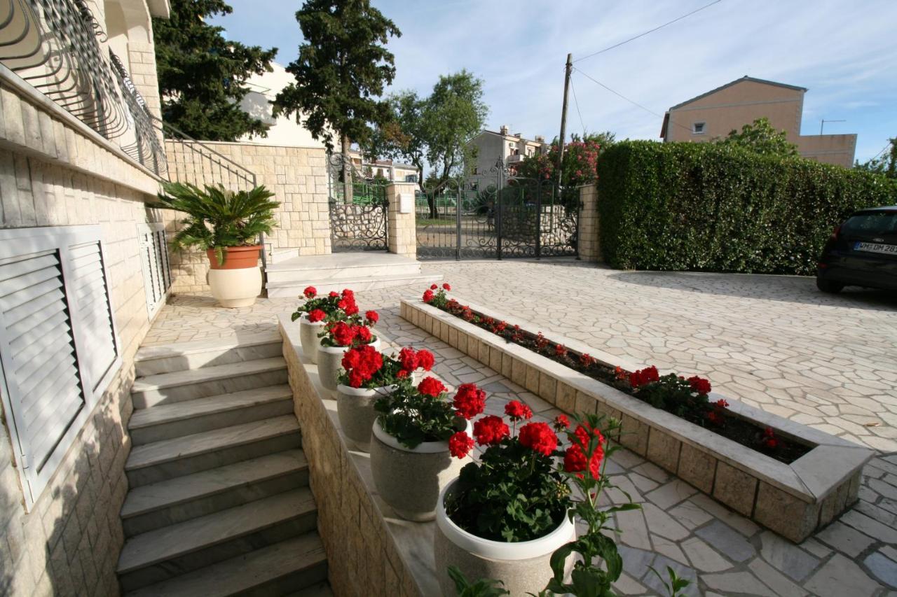 סלצה Apartments Lonzor I מראה חיצוני תמונה